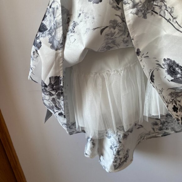 Le Chateau _ Black and White Party Dress SIZE 9 - Picture 3 of 15